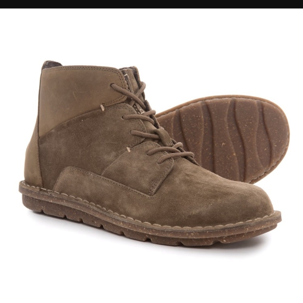 Clark’s Tamitha taupe boot brand new without box.